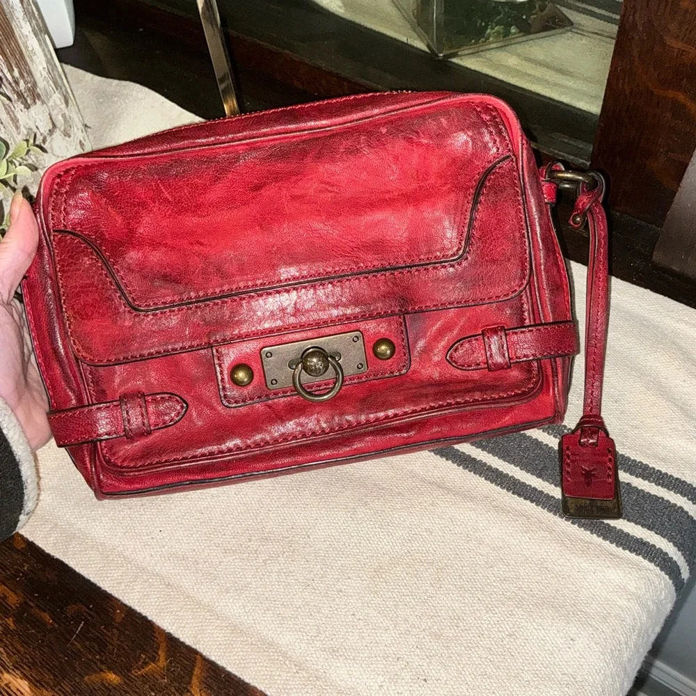 NWOT Frye Leather Cameron Crossbody Clutch Bag Burnt Red Hangtag MSRP $398 - Picture 3 of 16